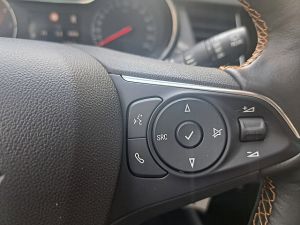 Opel Crossland X 1,5 CDTI BlueIn. Innovation Start/Stop System Behindertenumbau! 2x Gaspedal mit Umschaltfunktion!