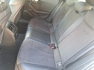 Audi A4 Avant 2,0 TDI quattro Sport S-tronic* Edition One * 3x S-Line* Black Edition *