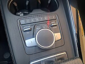 Audi A4 Avant 2,0 TDI quattro Sport S-tronic* Edition One * 3x S-Line* Black Edition *