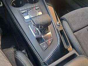 Audi A4 Avant 2,0 TDI quattro Sport S-tronic* Edition One * 3x S-Line* Black Edition *