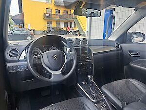 Suzuki Vitara 1,5 Hybrid ALLGRIP 6AGS flash