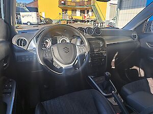 Suzuki Vitara 1,0 DITC ALLGRIP flash