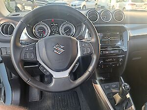 Suzuki Vitara 1,0 DITC ALLGRIP flash