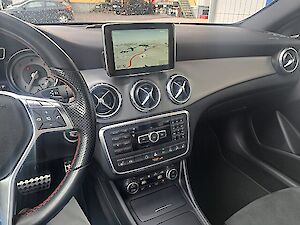 Mercedes-Benz GLA-Klasse GLA 220 CDI 4MATIC Aut. *Vollausstattung*