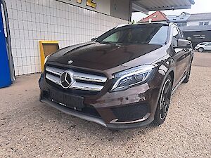 Mercedes-Benz GLA-Klasse GLA 220 CDI 4MATIC Aut. *Vollausstattung*