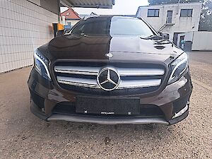 Mercedes-Benz GLA-Klasse GLA 220 CDI 4MATIC Aut. *Vollausstattung*