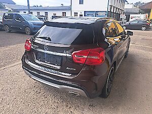 Mercedes-Benz GLA-Klasse GLA 220 CDI 4MATIC Aut. *Vollausstattung*