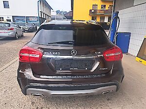 Mercedes-Benz GLA-Klasse GLA 220 CDI 4MATIC Aut. *Vollausstattung*