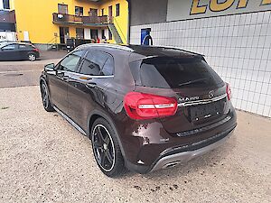 Mercedes-Benz GLA-Klasse GLA 220 CDI 4MATIC Aut. *Vollausstattung*
